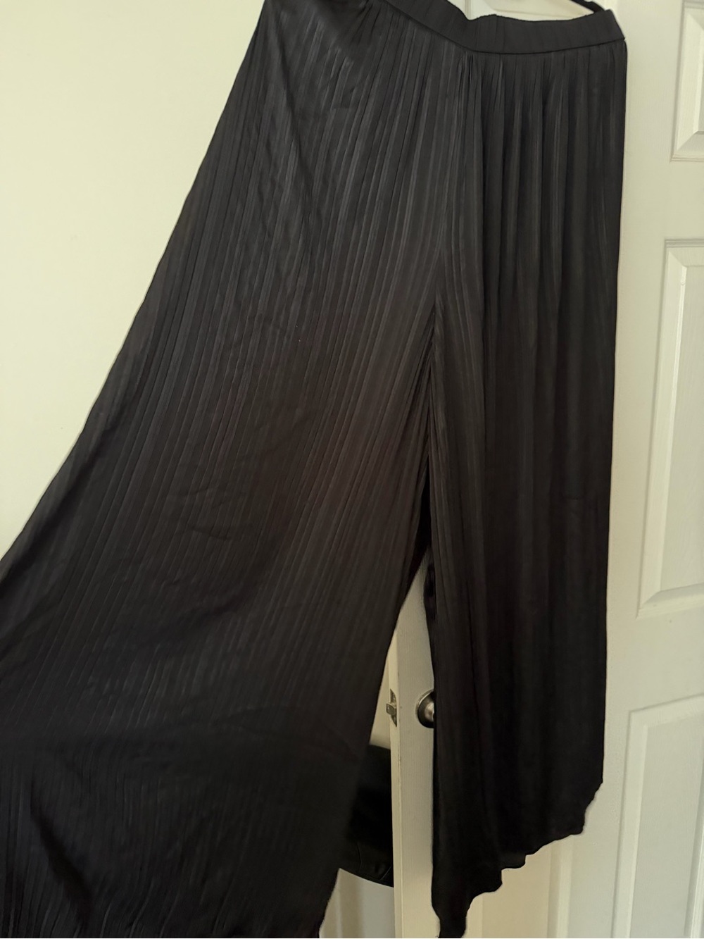 Zara Black Pleated palazzo pants
